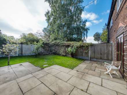 Ings Crescent, Dewsbury, Image 17