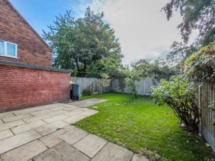 Ings Crescent, Dewsbury, Image 18