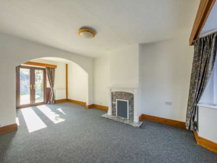 Ings Crescent, Dewsbury, Image 9