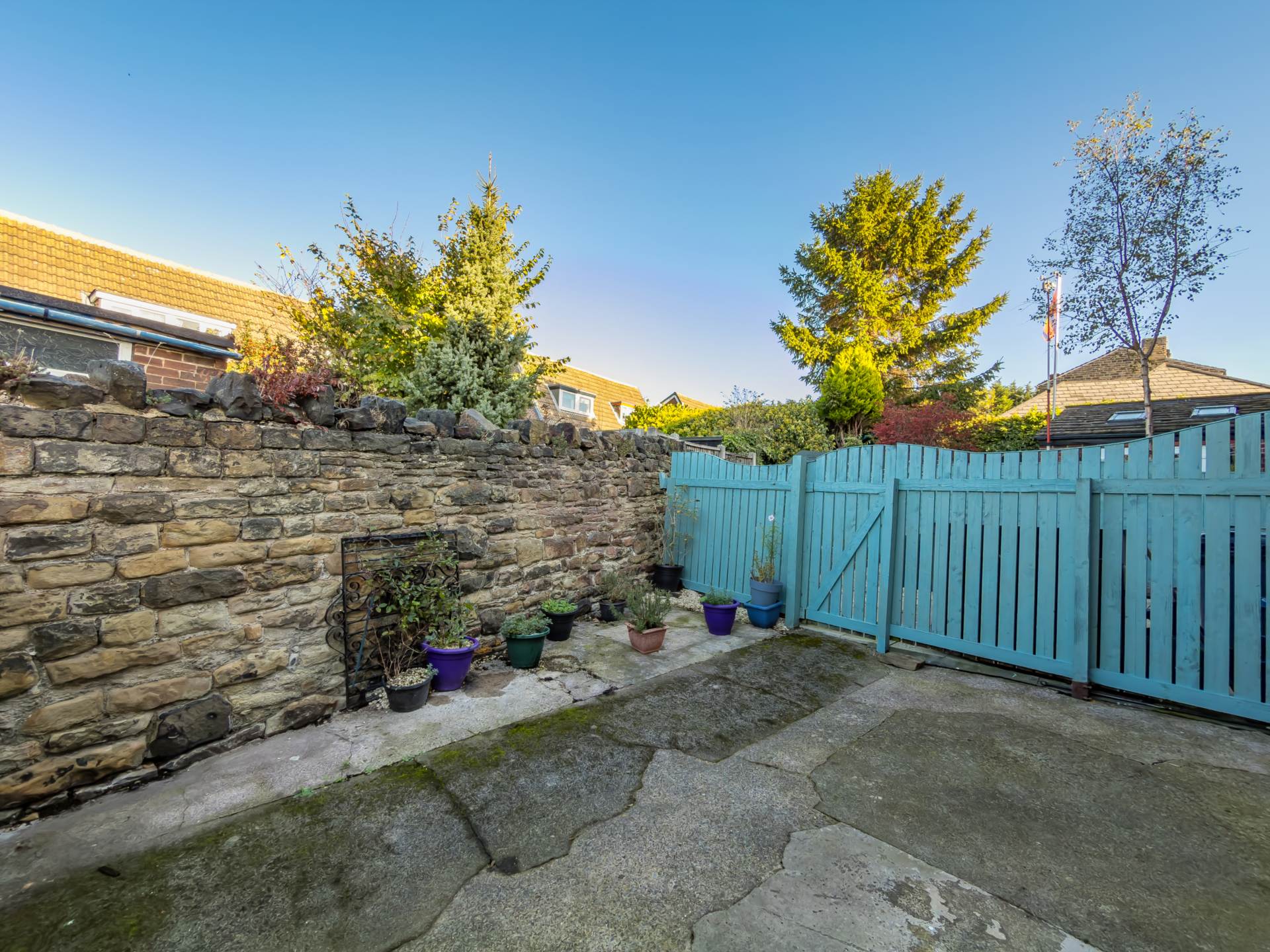 Boundary Road, Dewsbury, Image 16