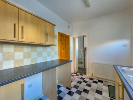 Boundary Road, Dewsbury, Image 4