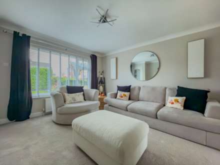 Ridgeway Drive, Birstall, Image 9