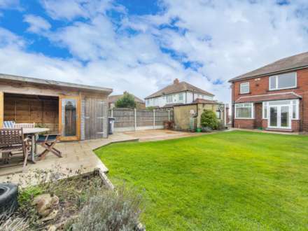 Upper Batley Lane, Batley, Image 22
