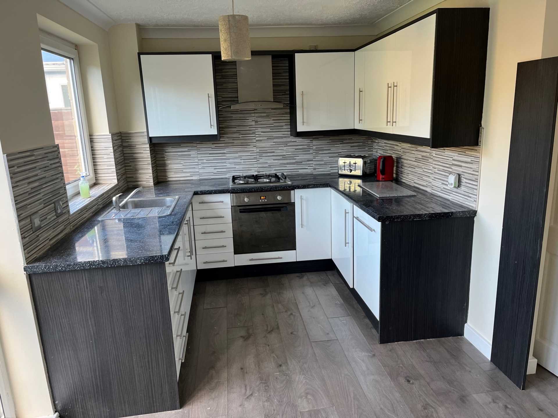Quarry Road, Heckmondwike, Image 3