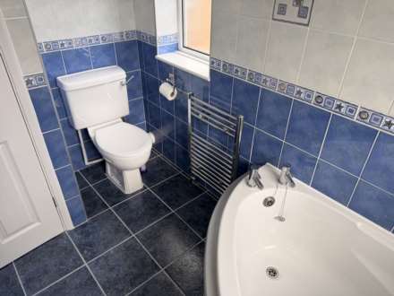 Harefield Drive Batley, Batley, Image 12