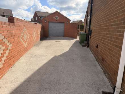 Harefield Drive Batley, Batley, Image 19