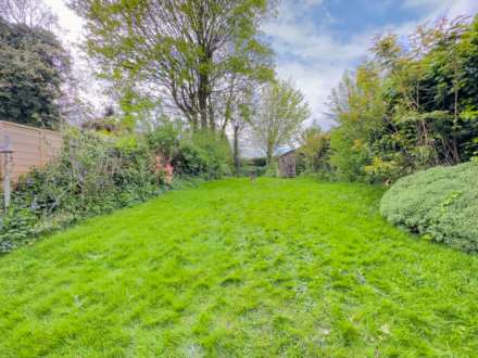 Batley Field Hill, Batley, Image 15