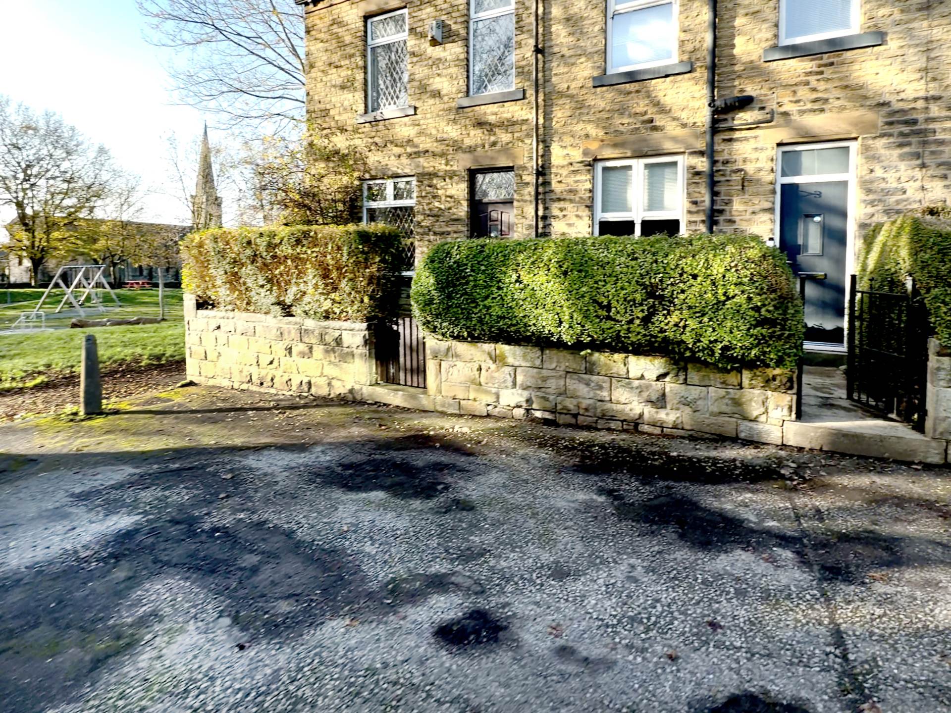 Allencroft, Birkenshaw, Image 17