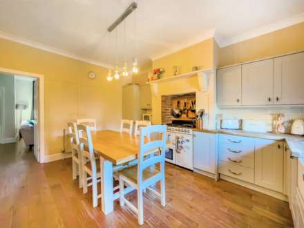 Allencroft, Birkenshaw, Image 2