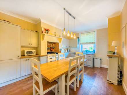 Allencroft, Birkenshaw, Image 5