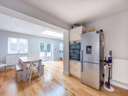 Brow Wood Road, Birstall, Image 7
