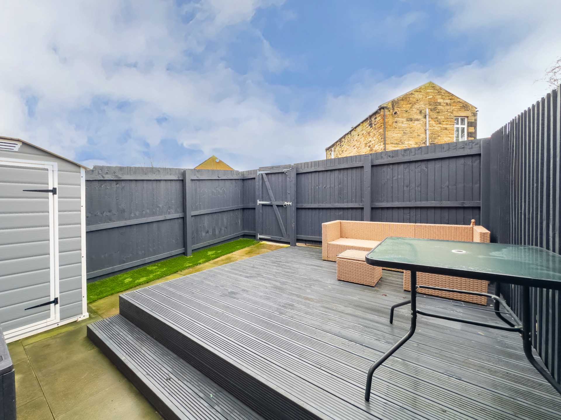 Leeds Old Road, Batley, Image 15