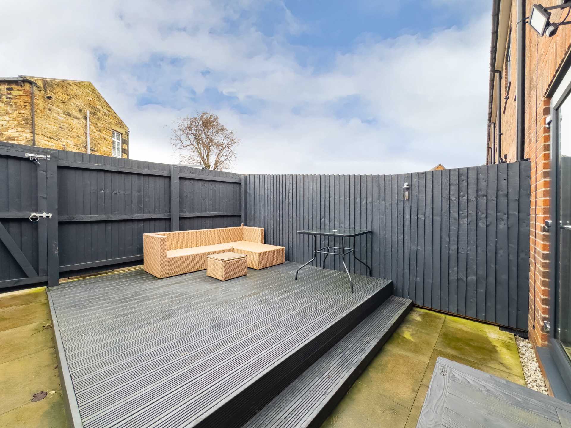 Leeds Old Road, Batley, Image 16