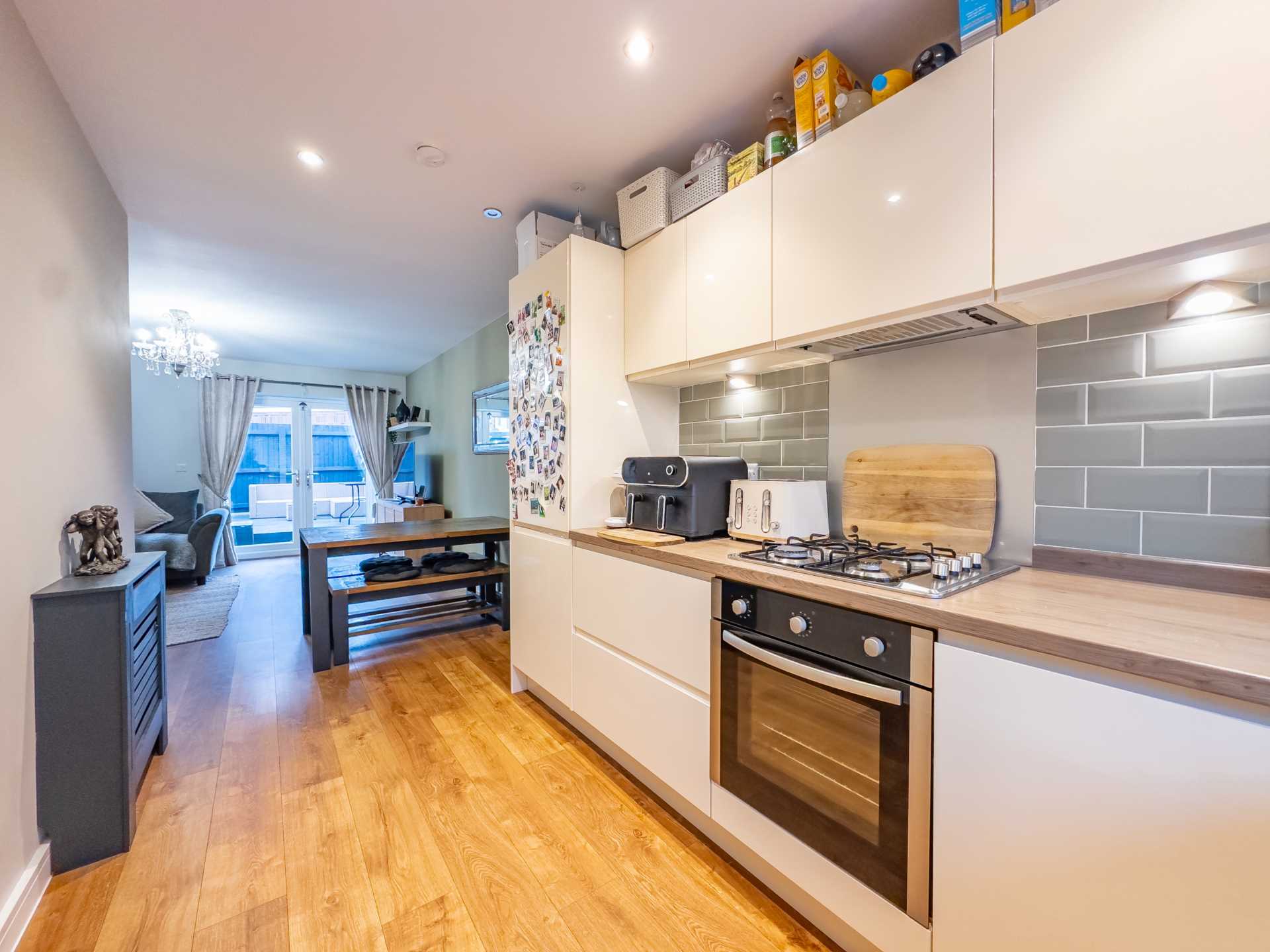 Leeds Old Road, Batley, Image 2