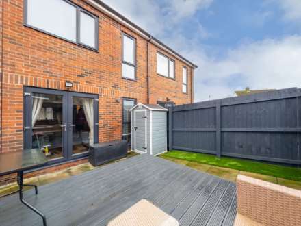 Leeds Old Road, Batley, Image 18