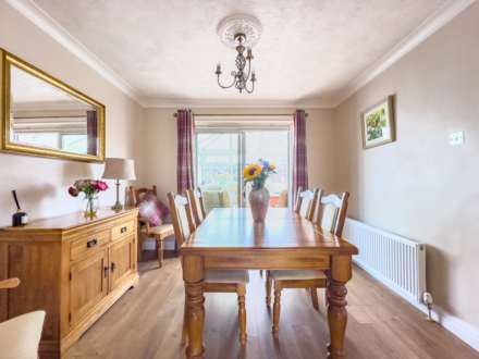 Ridgeway Drive, Batley, Image 11
