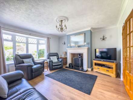 Ridgeway Drive, Batley, Image 15