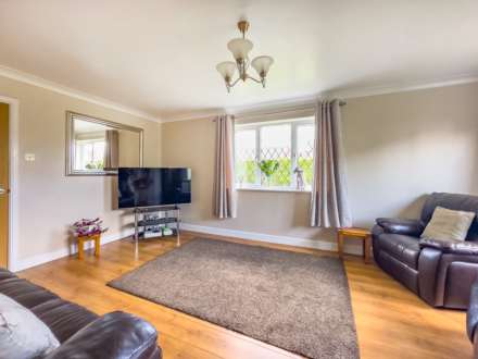 Ridgeway Drive, Batley, Image 16