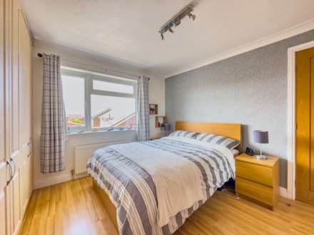 Ridgeway Drive, Batley, Image 24