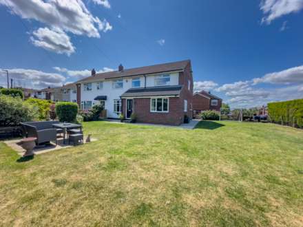 Ridgeway Drive, Batley, Image 31