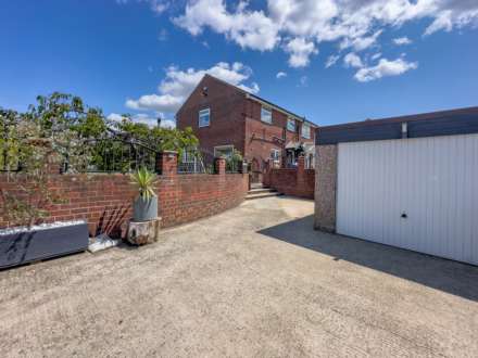 Ridgeway Drive, Batley, Image 39