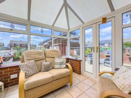 Ridgeway Drive, Batley, Image 43