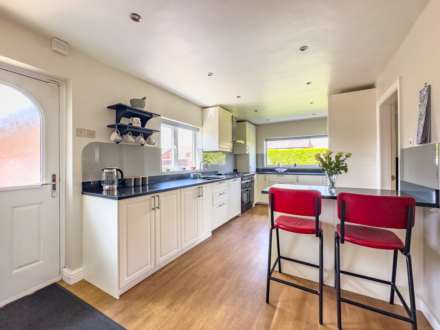 Ridgeway Drive, Batley, Image 5