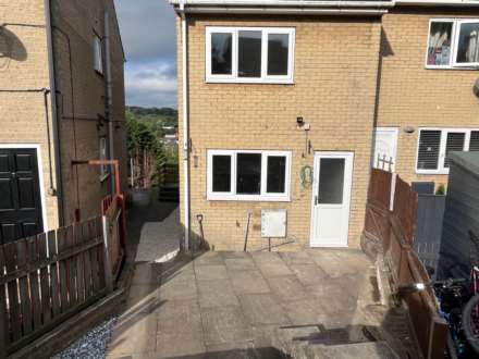 Brownhill Garth, Birstall, Image 2
