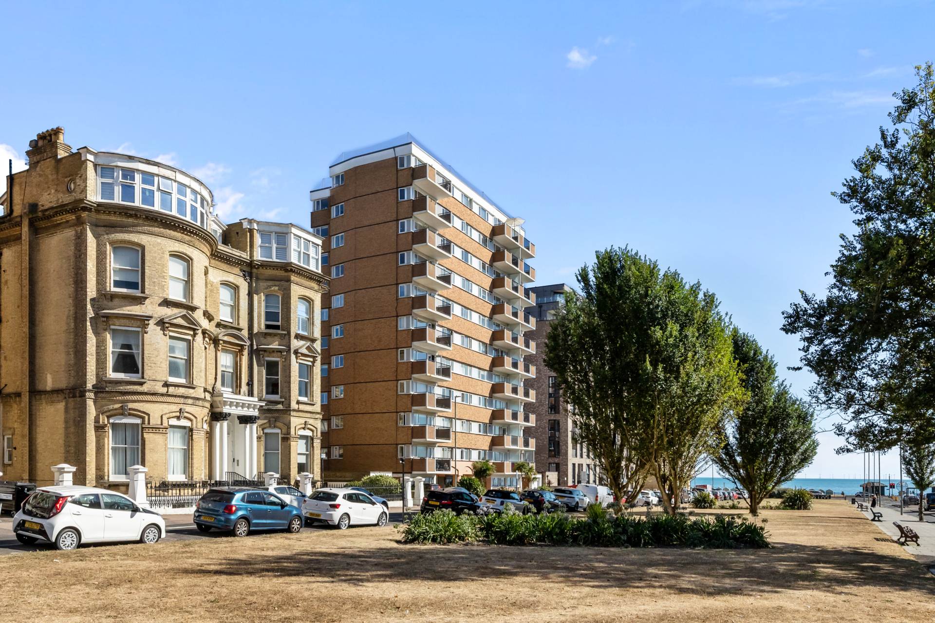Grand Avenue, Hove, Image 17