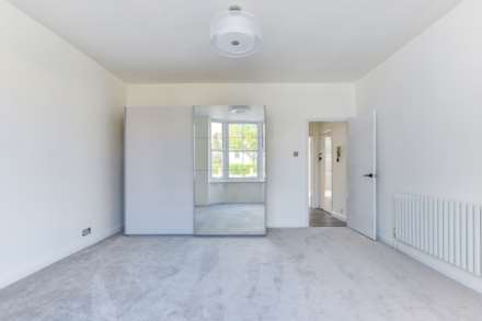 Grove Villa, York Grove, Brighton, Image 9