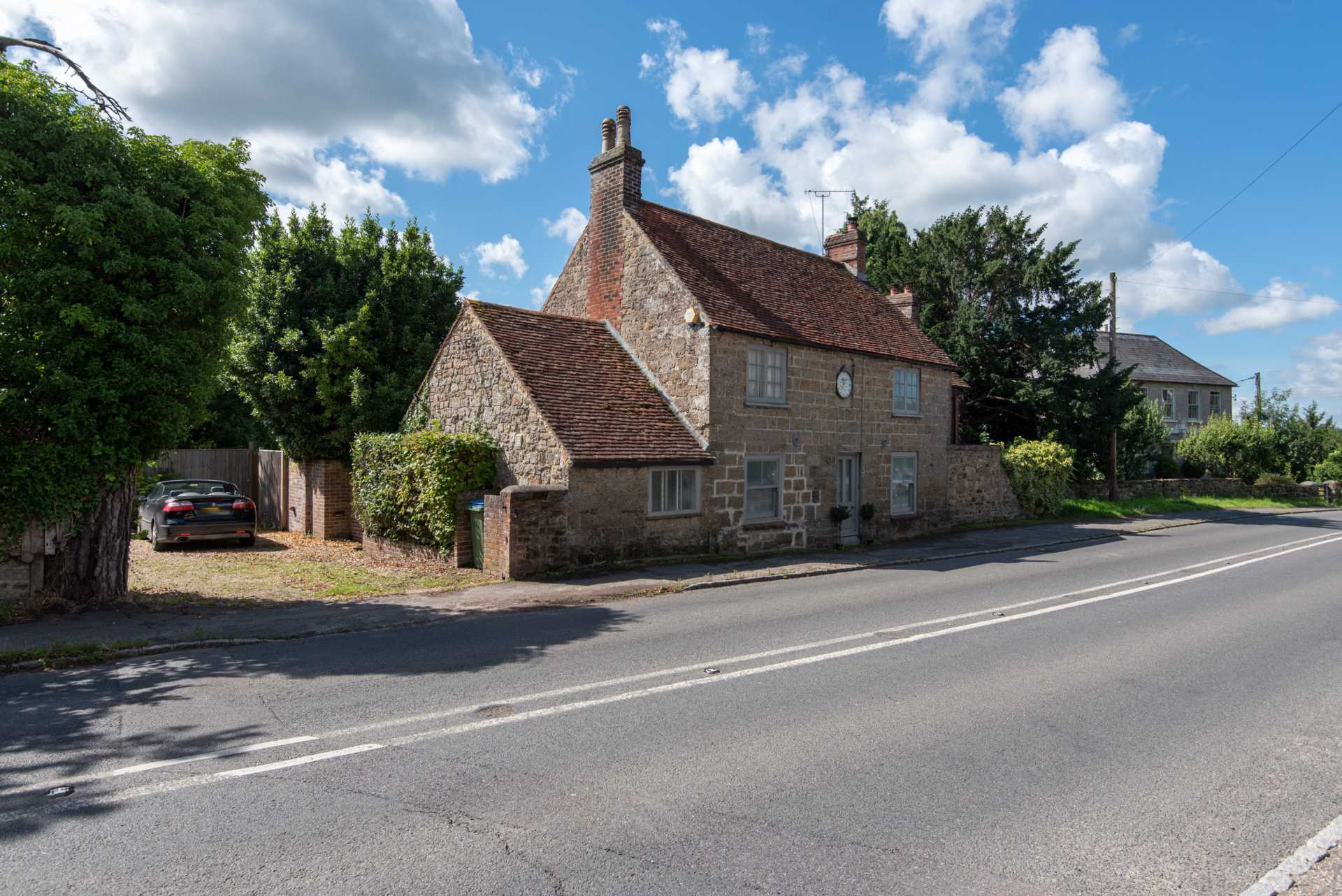 Lower Street, Pulborough, Image 21