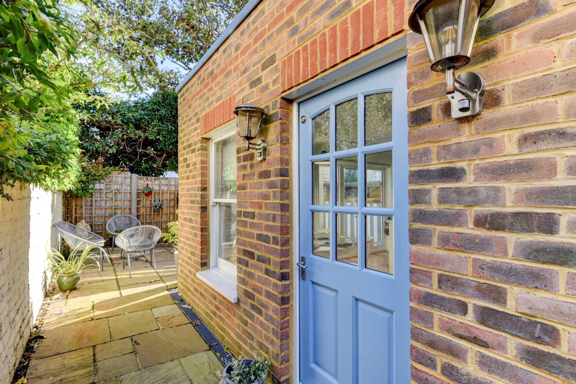 ‘Beautiful Garden flat retreat, close to the beach', Image 32