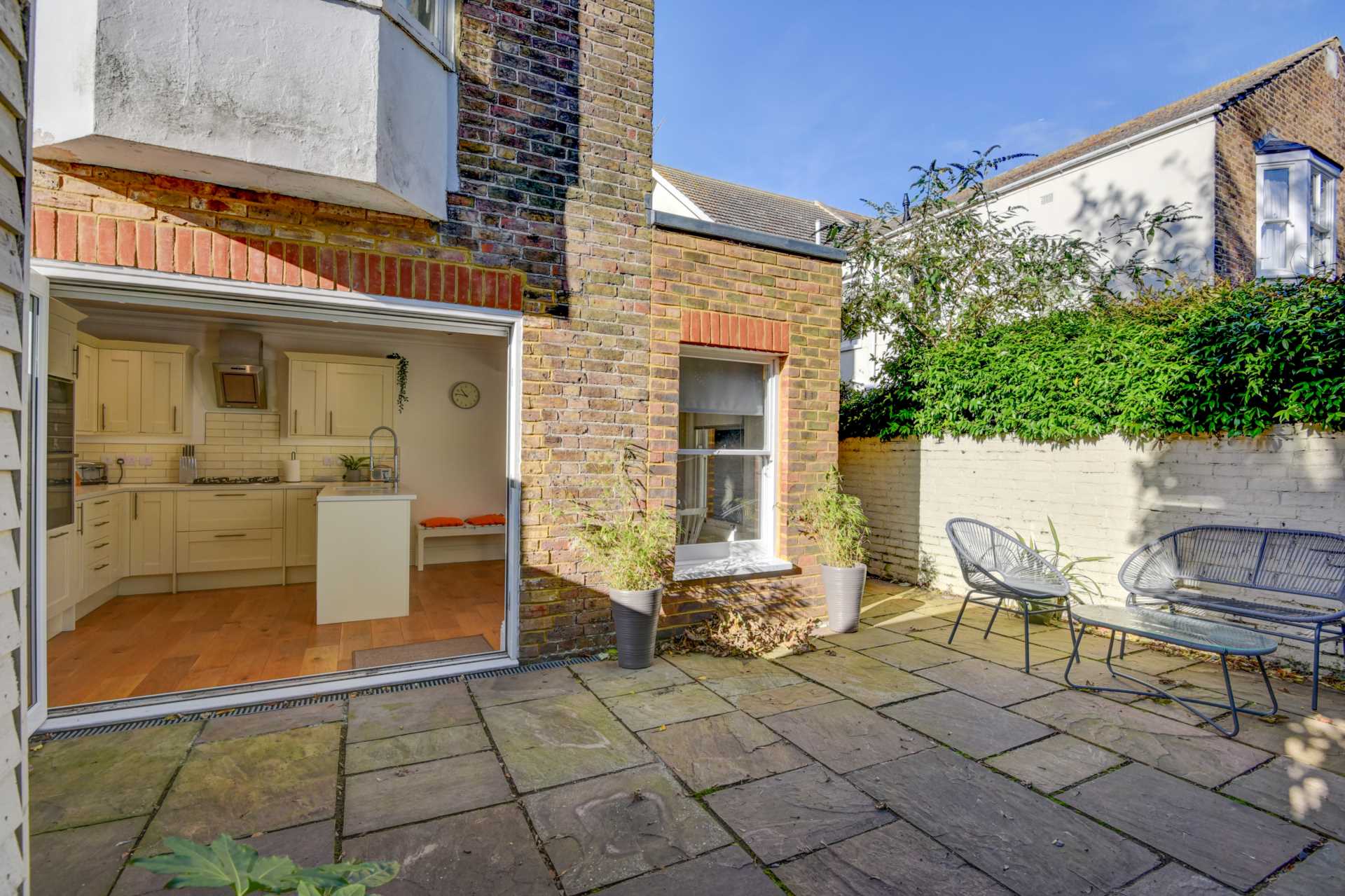 ‘Beautiful Garden flat retreat, close to the beach', Image 39