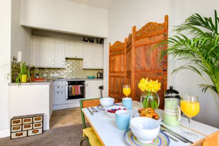 Waterloo Street, Hove, Image 17