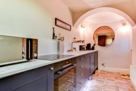 Park Crescent Apartment, Image 11