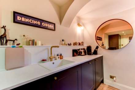 Park Crescent Apartment, Image 14