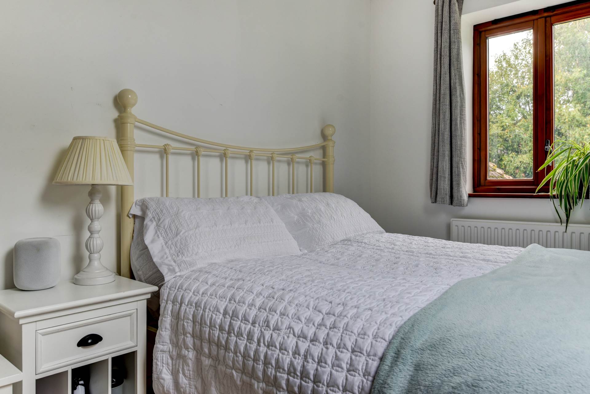 Beech House, Pulborough, Image 37
