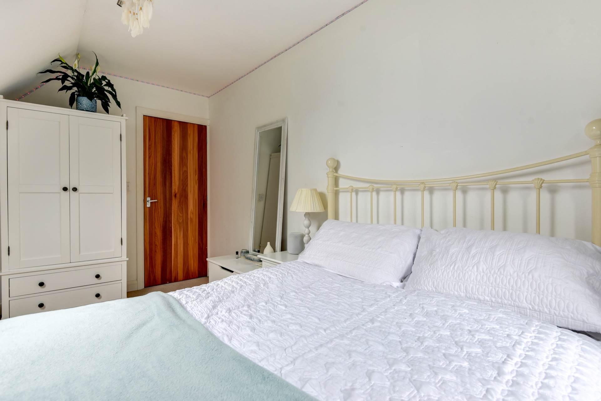 Beech House, Pulborough, Image 38
