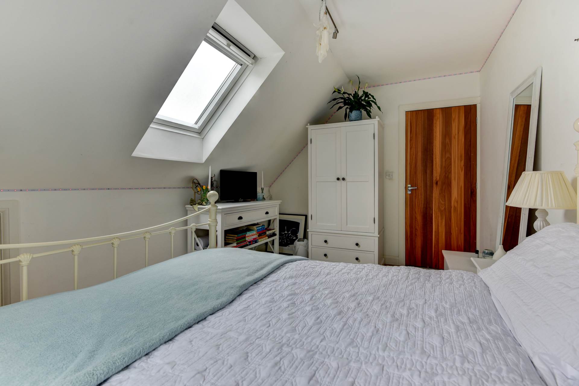 Beech House, Pulborough, Image 39