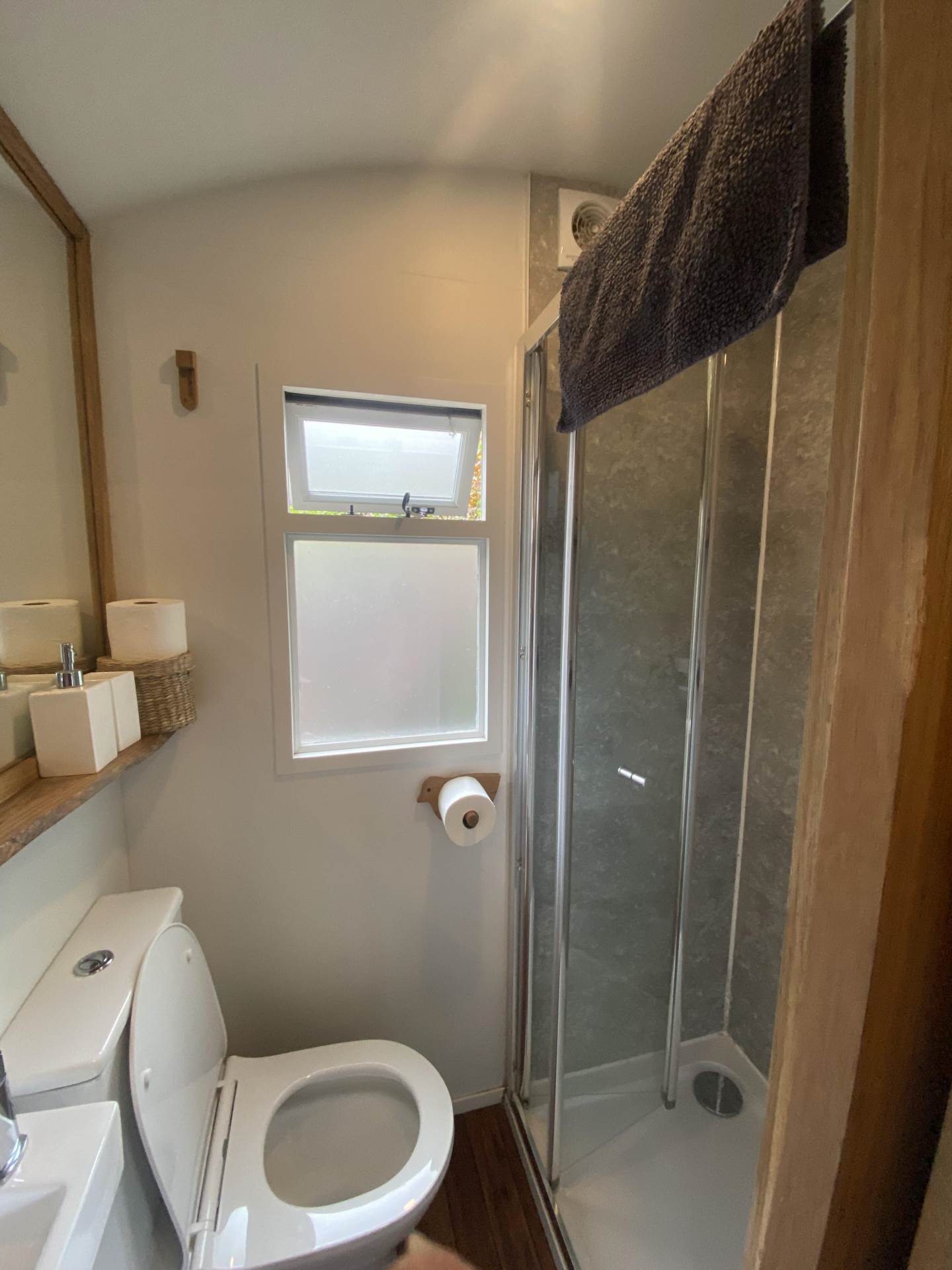 Beech House, Pulborough, Image 59