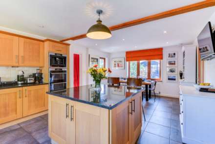 Beech House, Pulborough, Image 16
