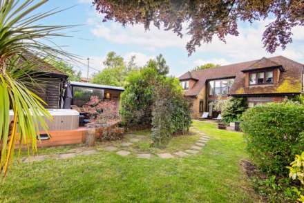 Beech House, Pulborough, Image 3