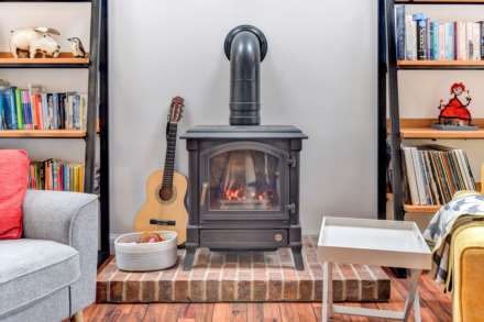 Beech House, Pulborough, Image 31