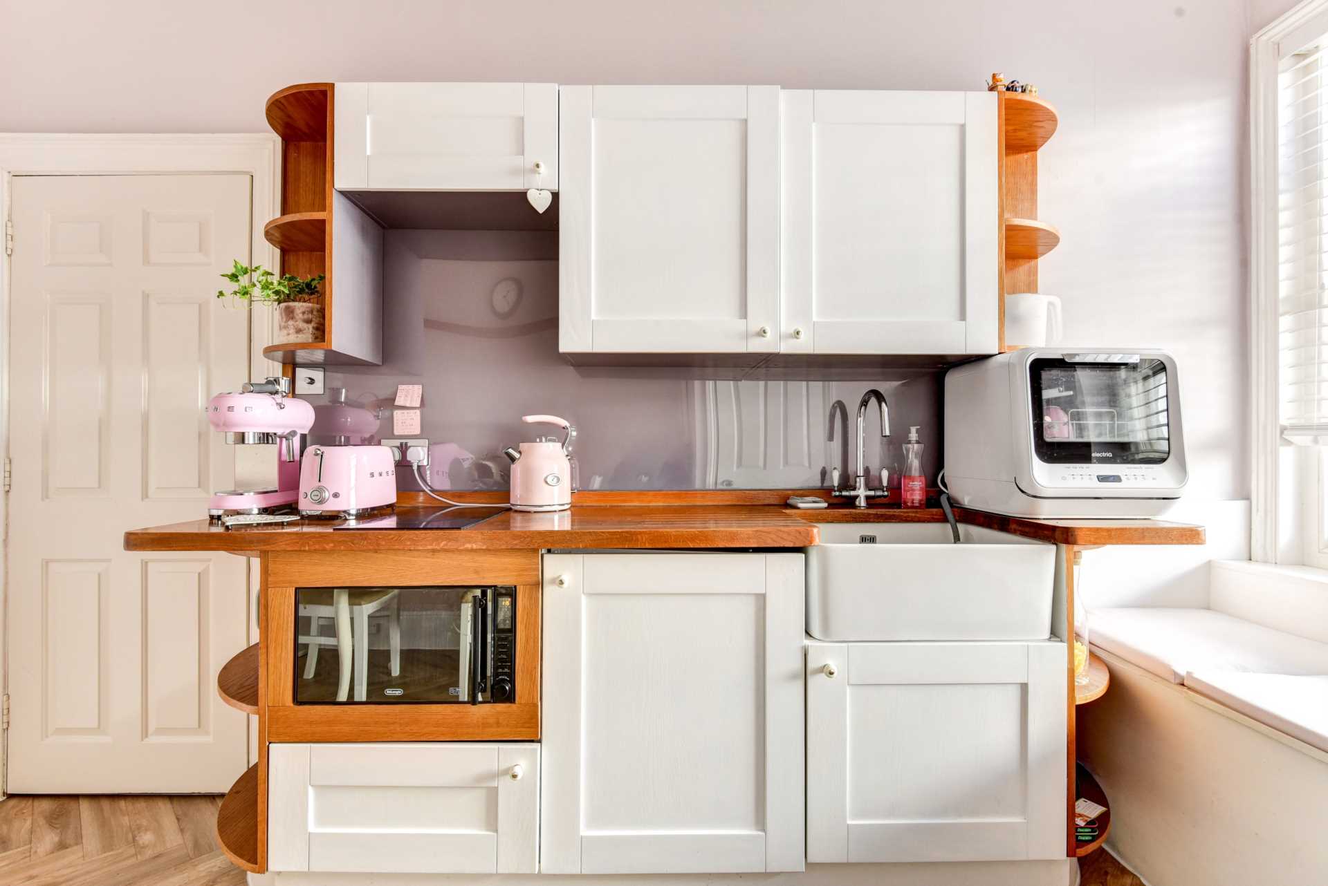 Brunswick Terrace, Hove, Image 11