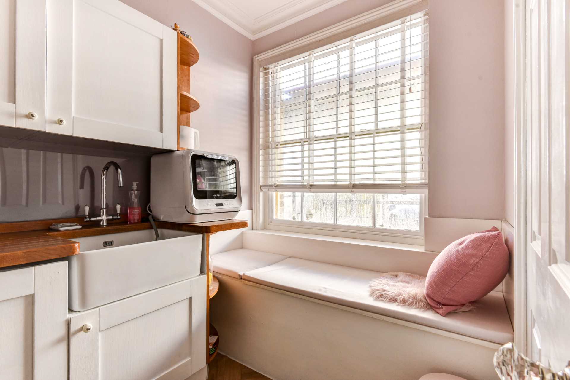 Brunswick Terrace, Hove, Image 12