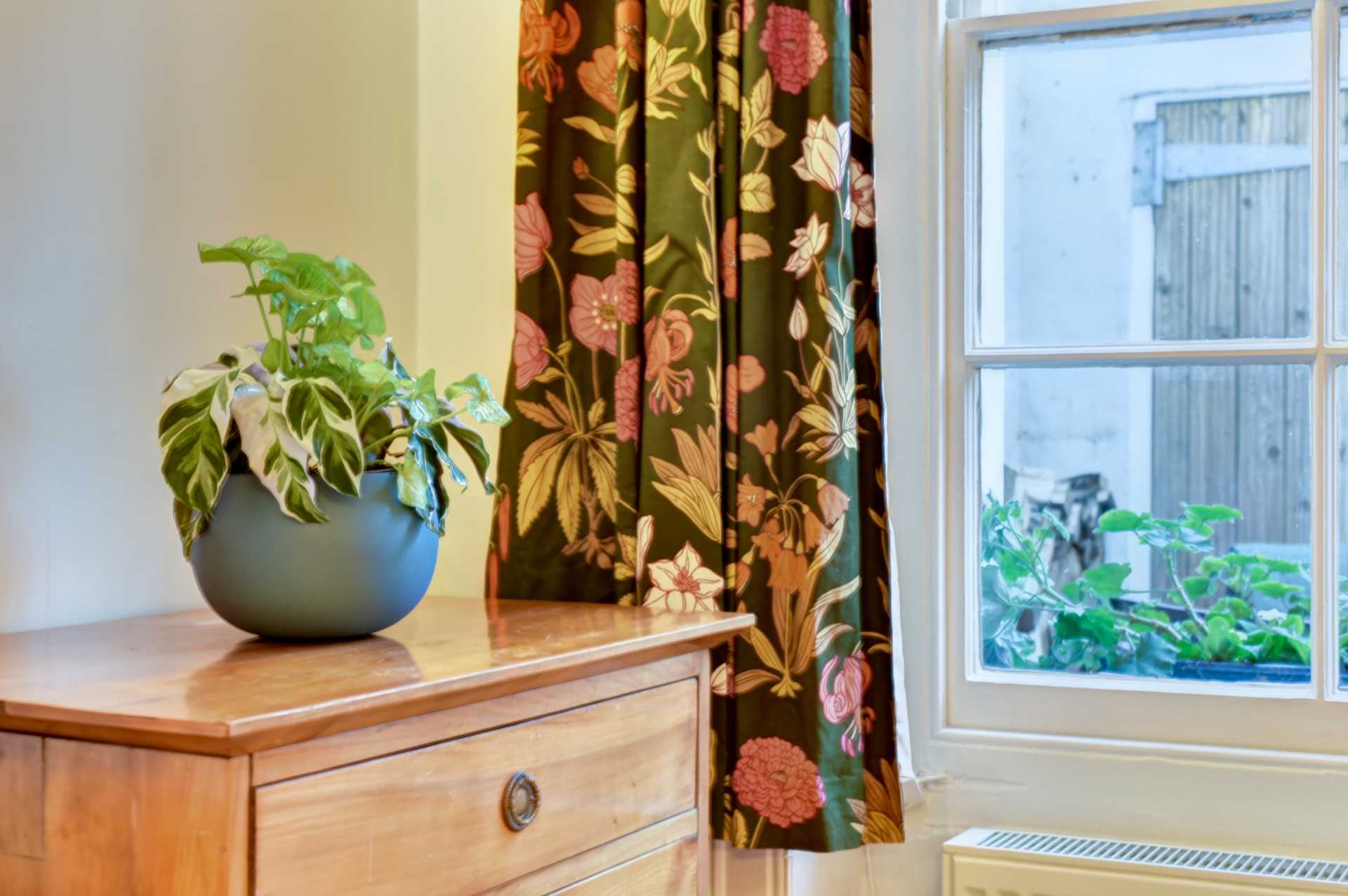 ‘Brighton's Park Crescent Apartment', Image 18