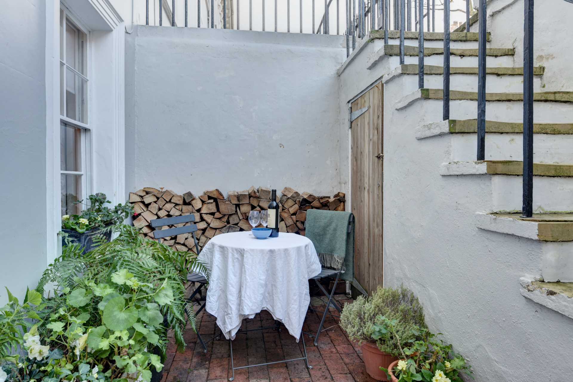 ‘Brighton's Park Crescent Apartment', Image 7