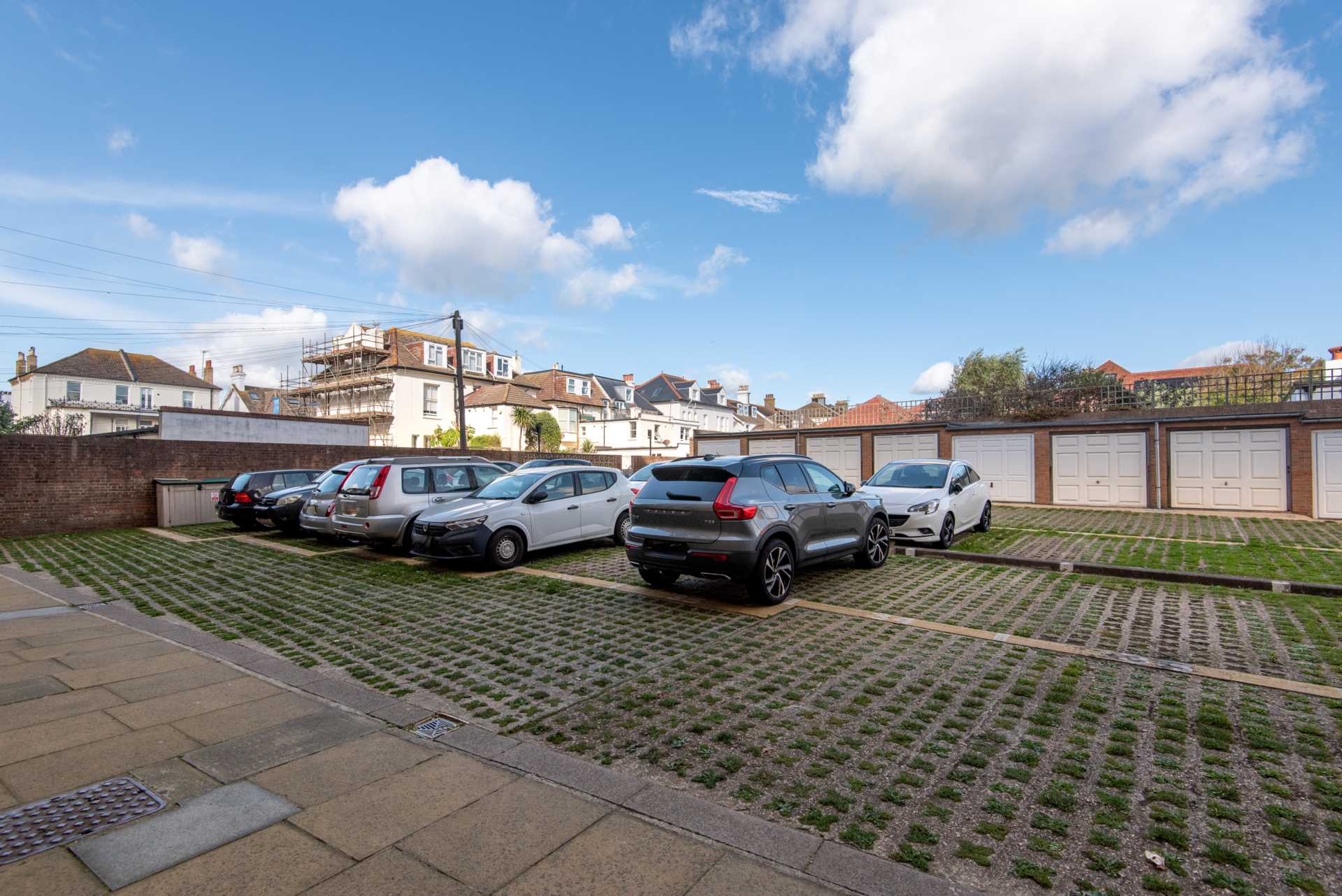 Fairlawns, Hove, Image 17