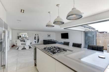 Fairfield Gardens, Portslade, Image 10