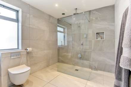 Fairfield Gardens, Portslade, Image 18